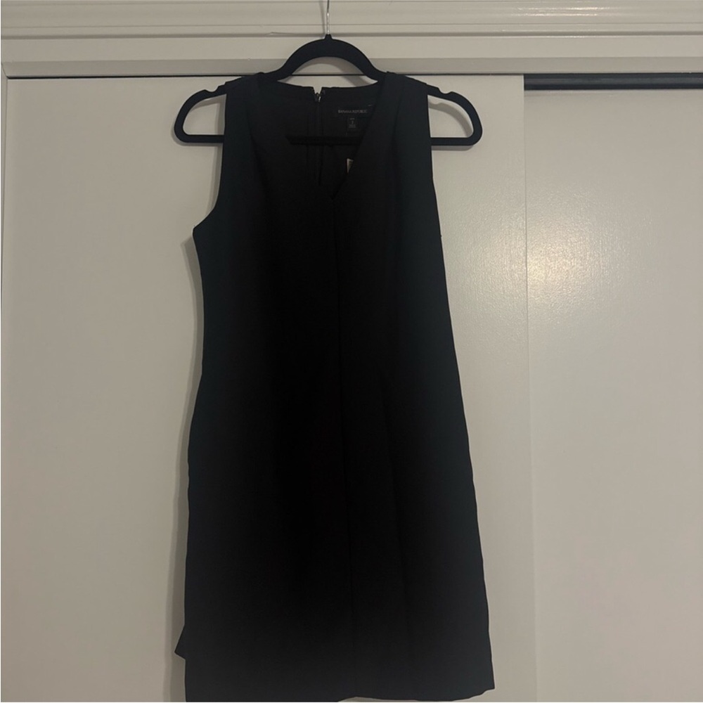 Elegant Black Sleeveless Dress